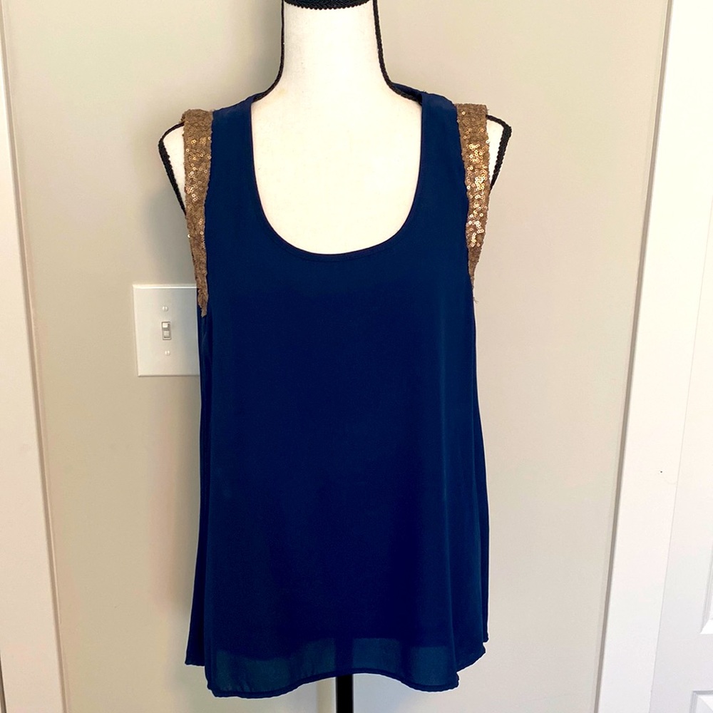 Blu Pepper||Navy sleeveless top with bronze sequin accent on shoulders